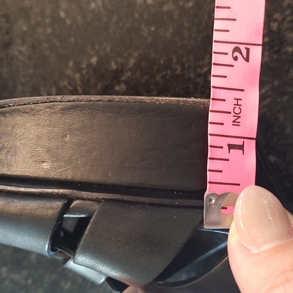 Yves Saint Laurent Tribute Leather Platform Sandal - Picture 13 of 14